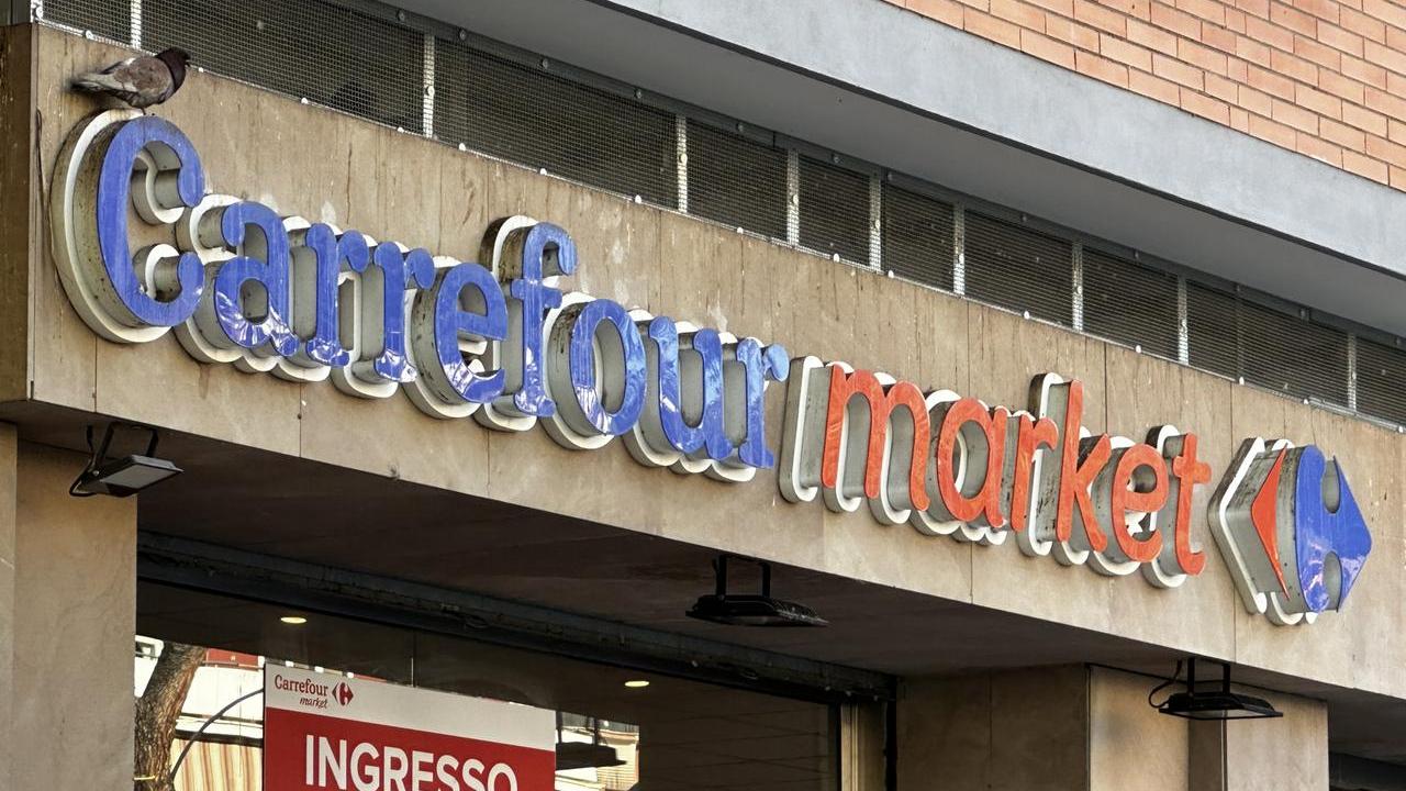 Carrefour passa di mano anche in Sardegna: cambia il destino di 400 lavoratori. Rabatel: «Decisione storica»
