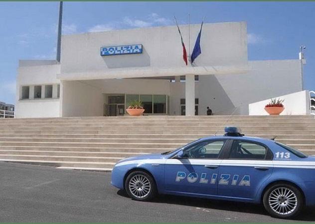 Alghero, donna spruzza spray al peperoncino: panico al supermarket