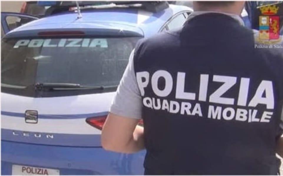 Hascisc, marijuana e 540 dosi di shaboo: arrestati i pusher