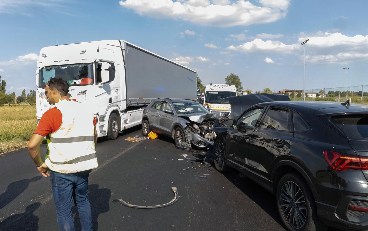 
	L'incidente in via Emilia Ovest

