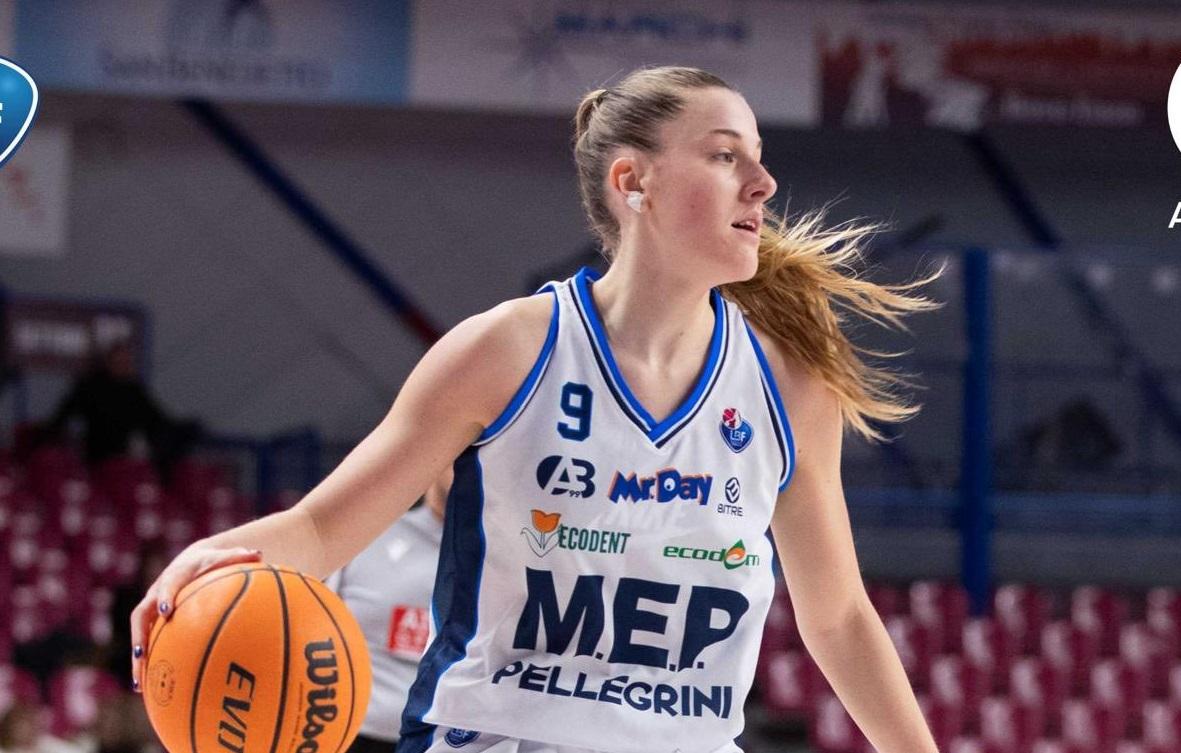 L’ala grande Martina Spinelli alla Dinamo Women