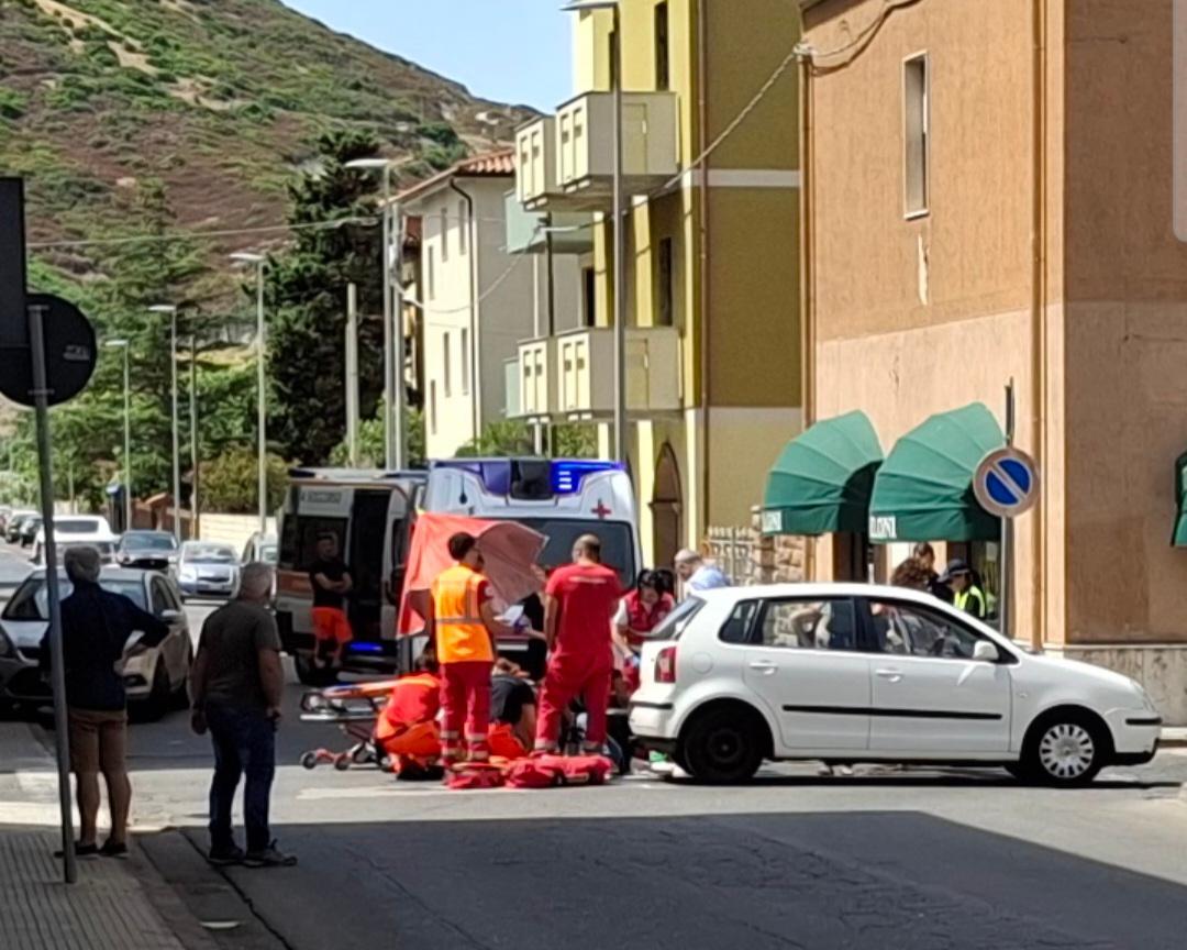Scontro tra auto e moto a Bosa: ferito l’assessore al Turismo