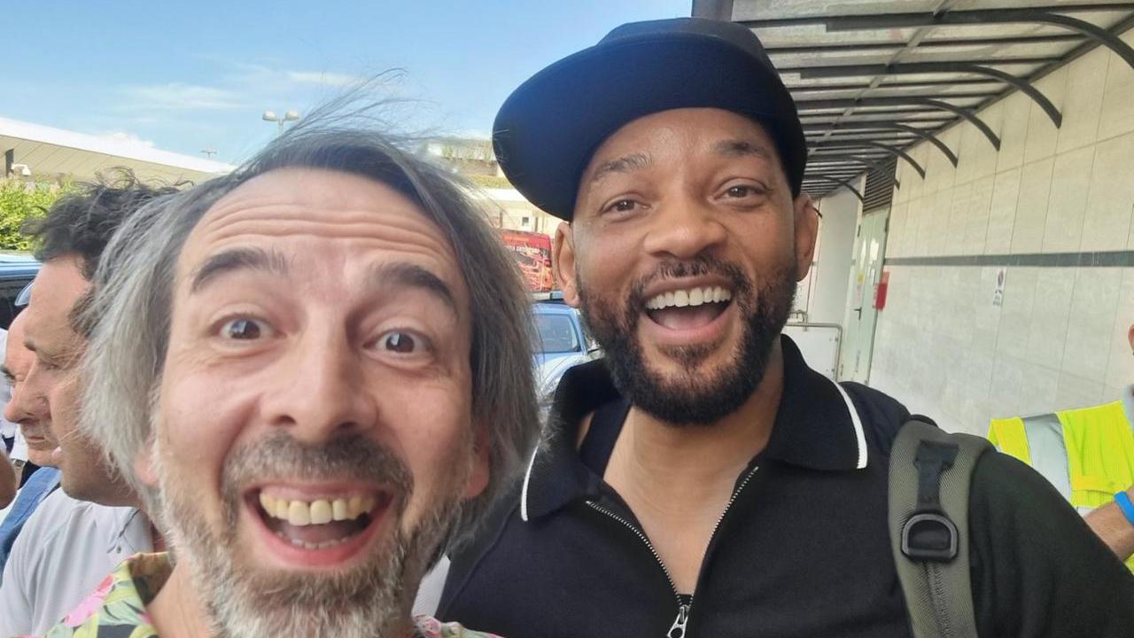 Federico Castellani con Will Smith all'aeroporto di Pisa 