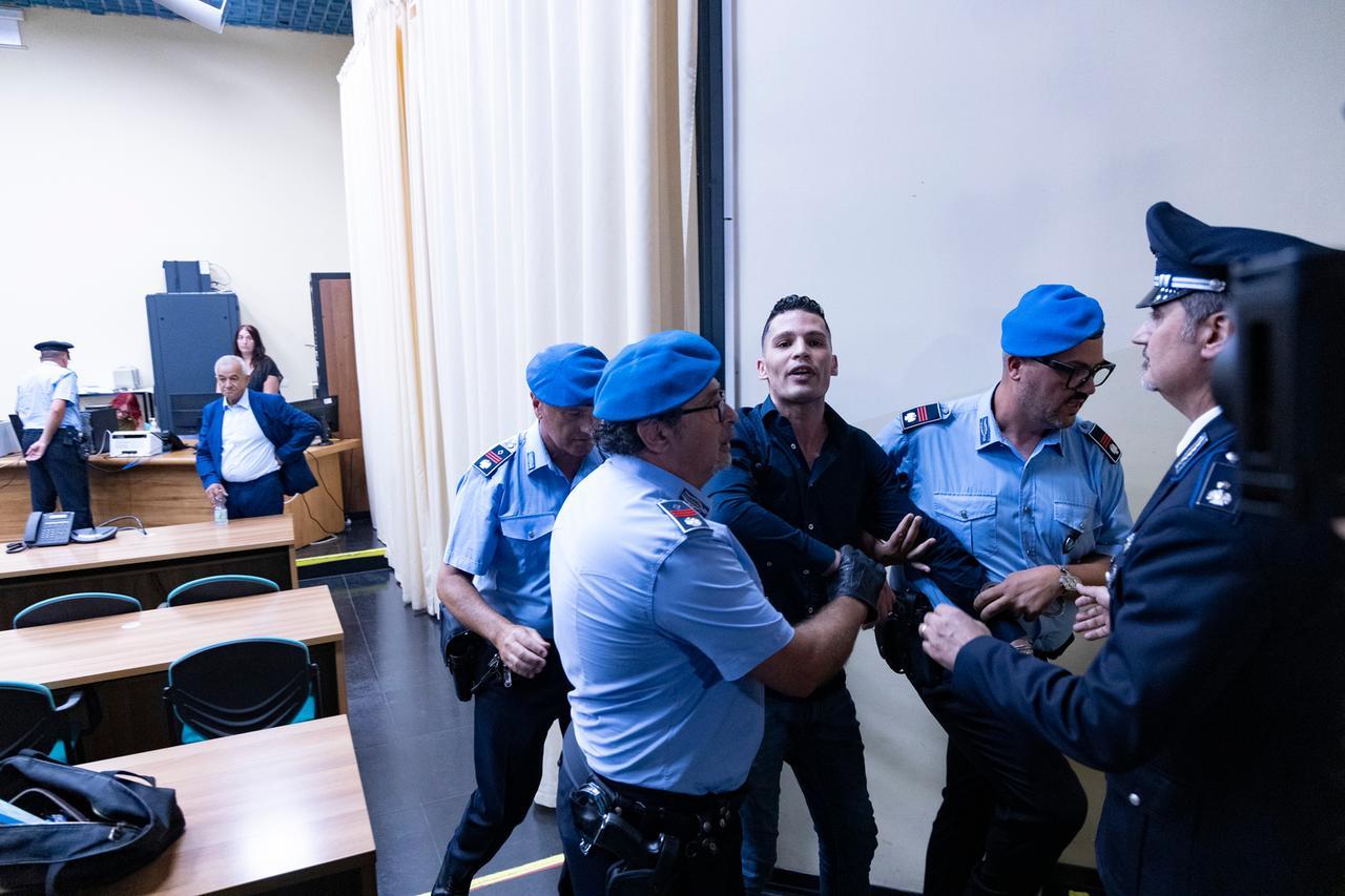 
	Mohamed Gaaloul dopo la condanna a 30 anni

