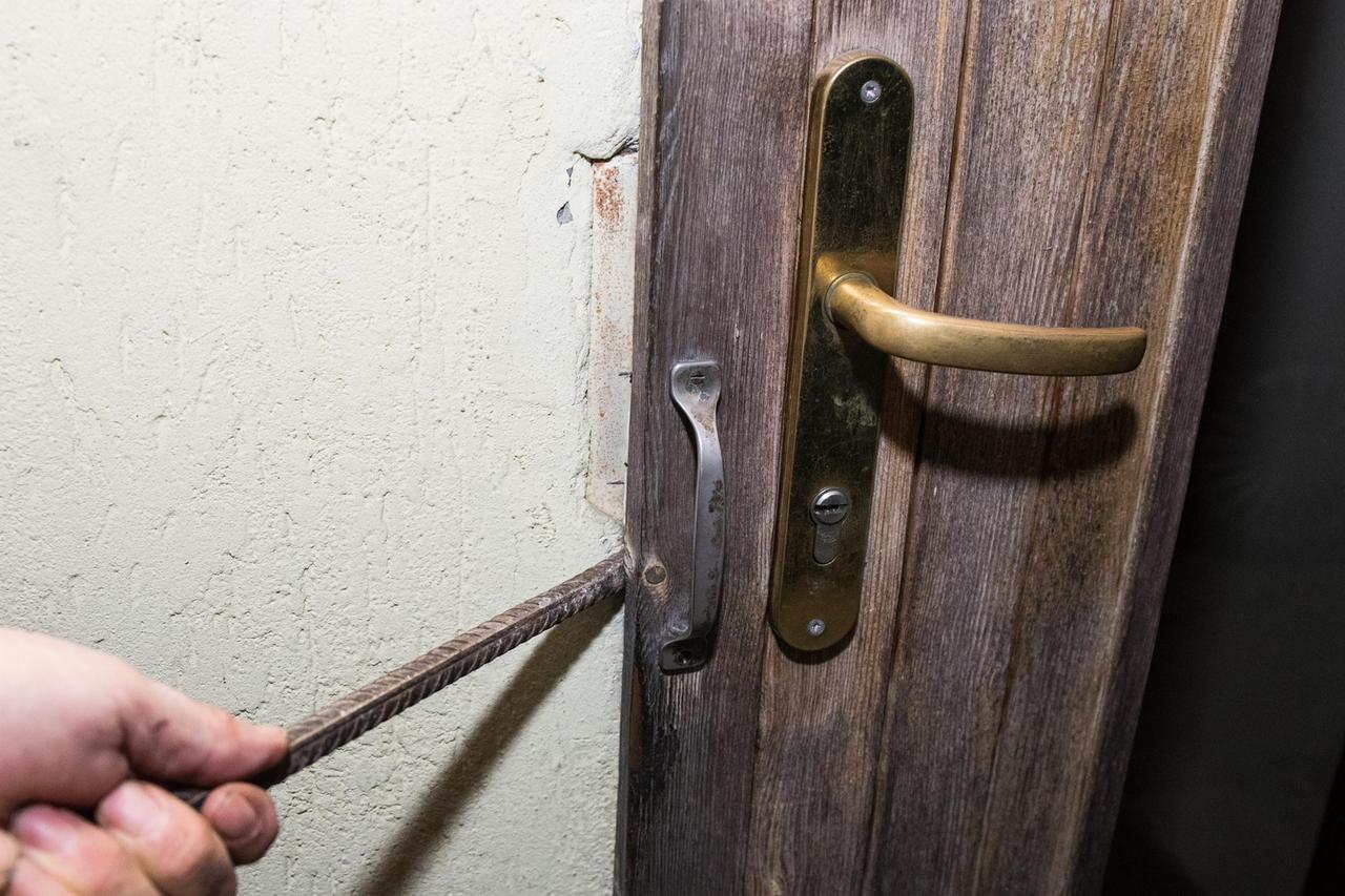 Ferrara, condominio nel mirino dei ladri