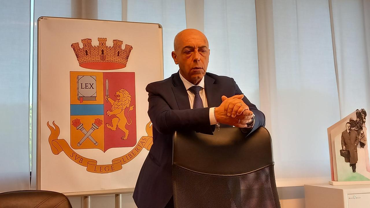 
	Il questore Pasquale de Lorenzo


