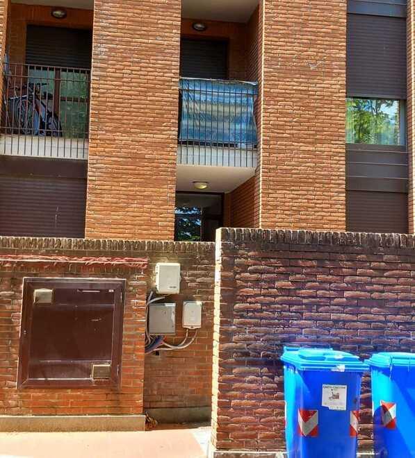 Livorno, contatori “ostaggio” del garage: «Cancello chiuso da oltre un anno»<br>
