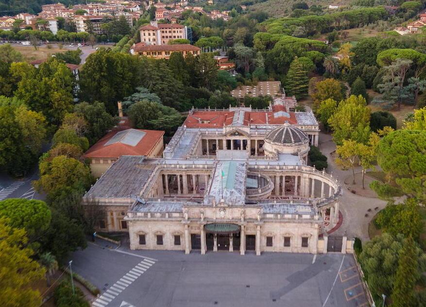 
	Lo stabilimento Tettuccio simbolo delle Terme montecatinesi

