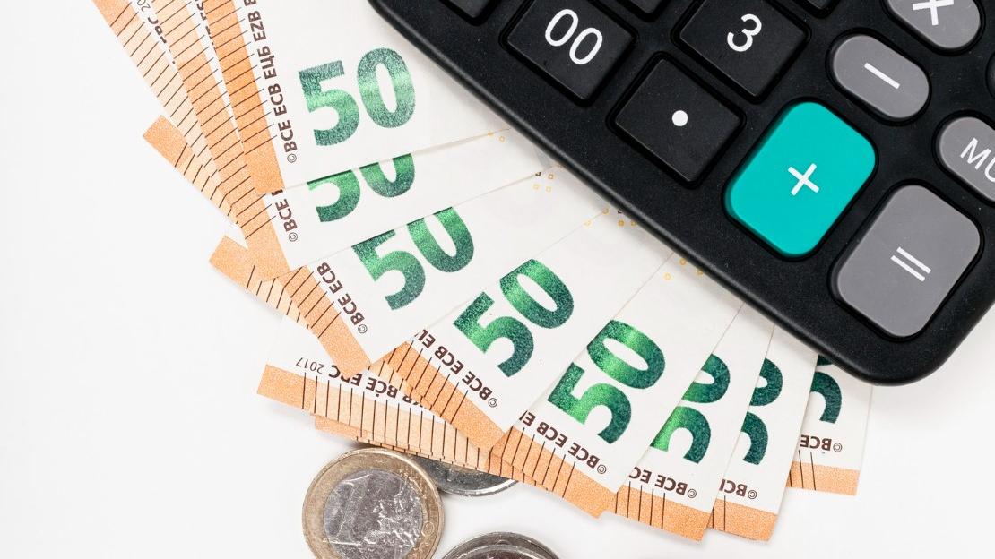 Mercato luce e gas, nuova truffa: operatori che “rubano” clienti