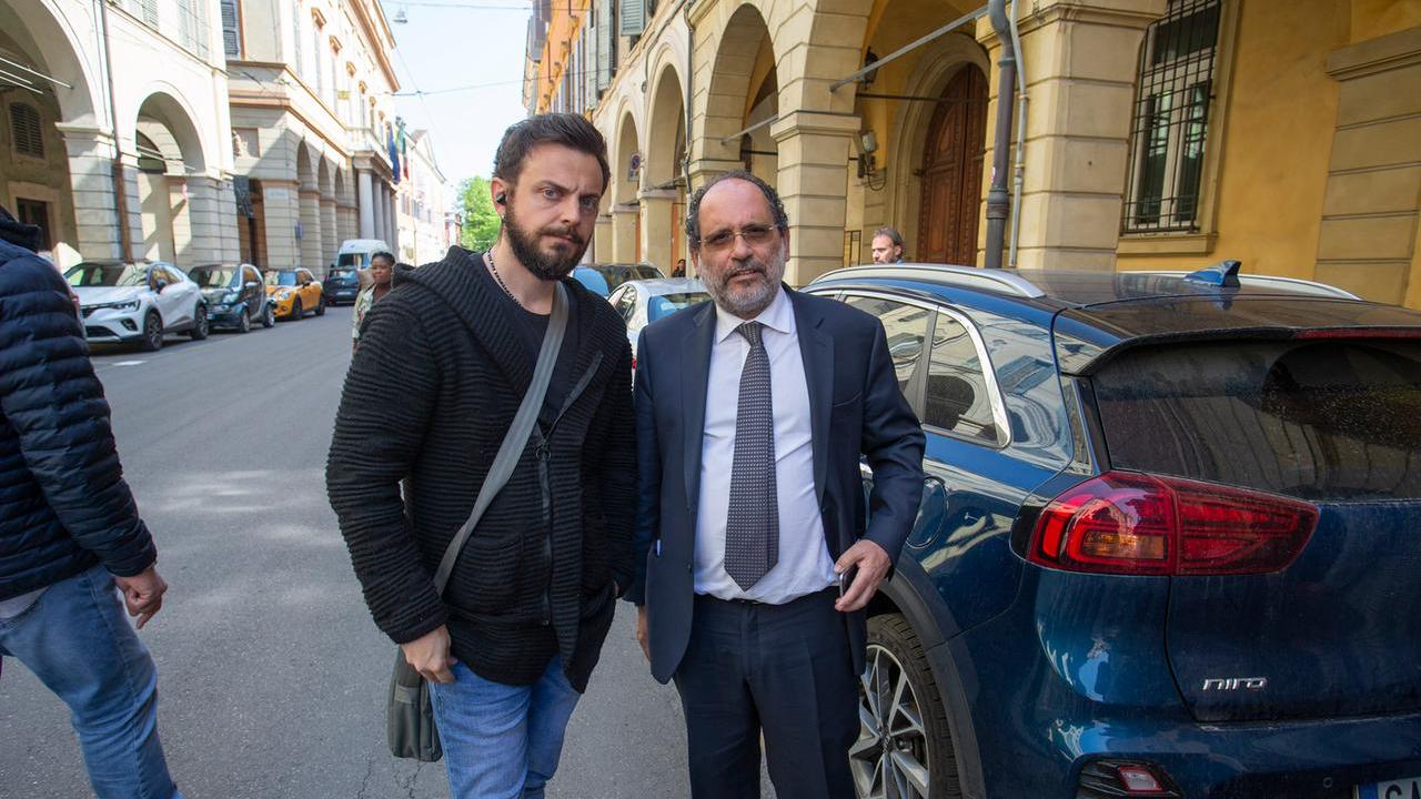 Nicholas Negrini con l'avvocato Antonio Ingroia