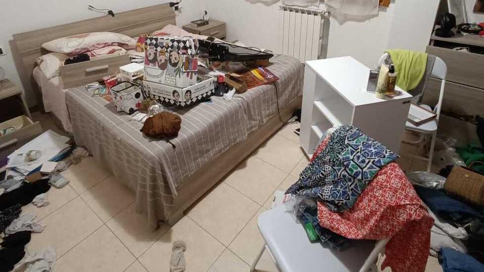 Uno degli appartamenti “visitati” dai ladri la scorsa settimana