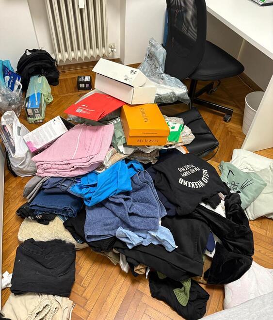 Ferrara, ladri nella palazzina di via Testi: «Case ribaltate e vandalizzate»