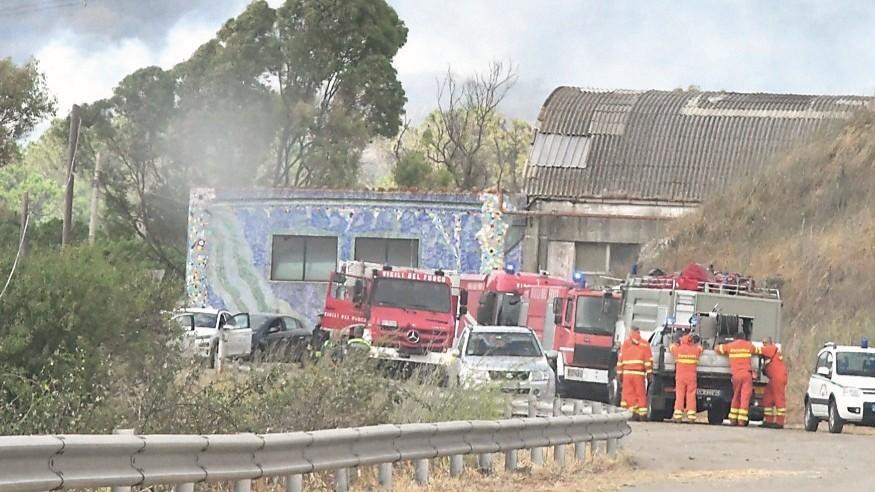 A Codrongianos un ferito e in fiamme 400 ettari: il racconto della giornata