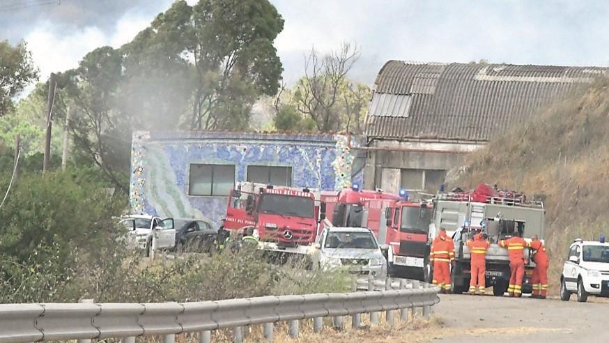 A Codrongianos un ferito e in fiamme 400 ettari: il racconto della giornata