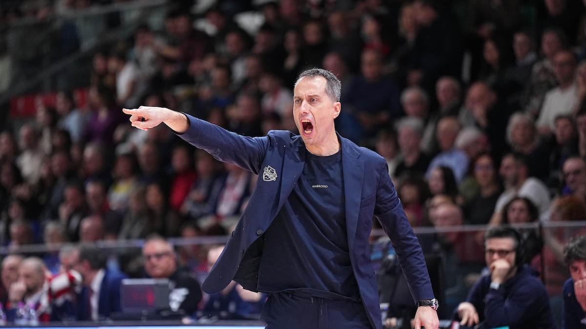 Dinamo Sassari, il debutto in casa il 5 ottobre contro Varese