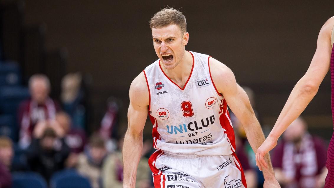 
	<strong>Laurynas Beliauskas</strong>

