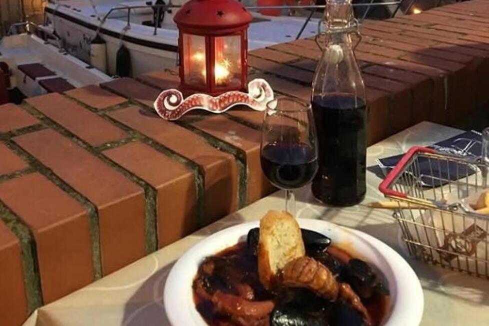 Livorno e il suo Cacciucco pride:&nbsp; si cercano 10 addetti. Ecco i requisiti e il compenso&nbsp;<br>
