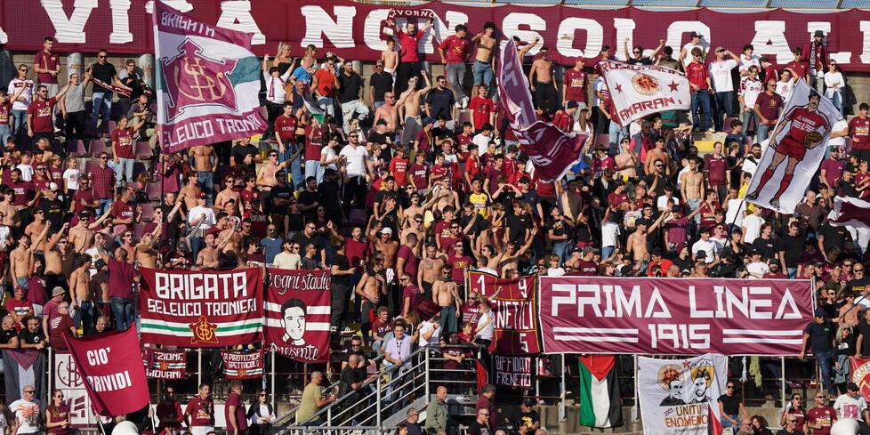 Livorno, parte la campagna abbonamenti: curva a 160 euro per 19 partite<br>
