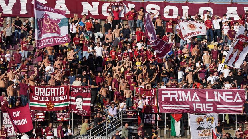 Livorno, parte la campagna abbonamenti: curva a 160 euro per 19 partite<br>