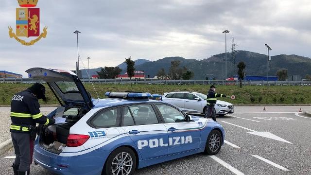 Vacanze in auto: dieci cosa da fare per viaggiare sicuri