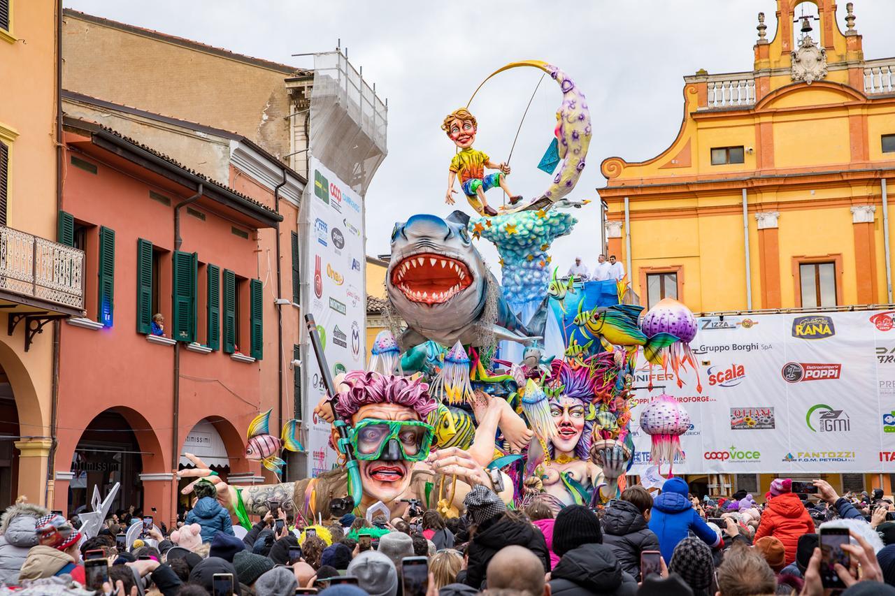 Carnevale di Cento, troppe spese: parlano i carristi