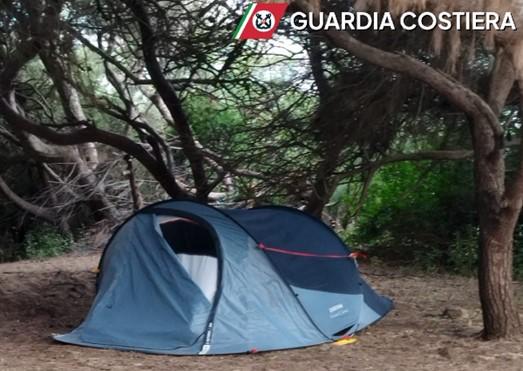
	Una delle tende sequestrate a Baratti

