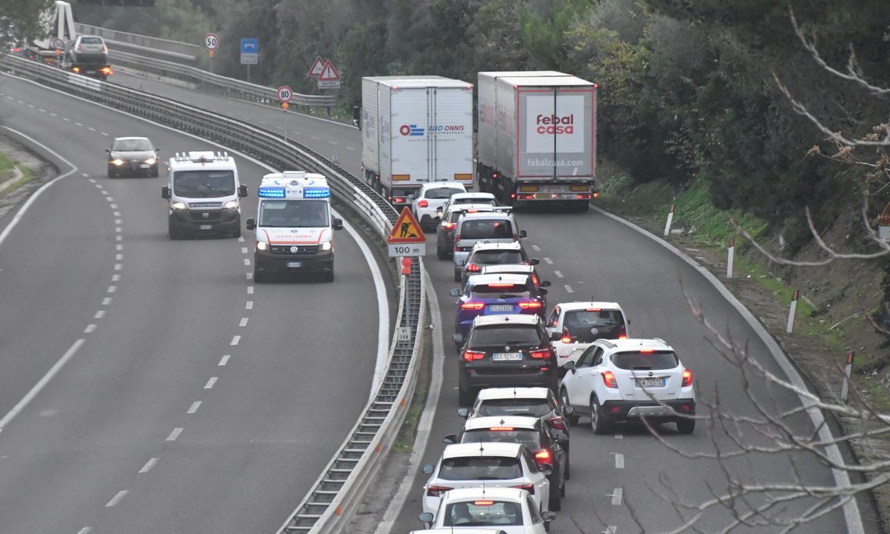 Incidente alle porte di Sassari: il traffico torna alla normalità