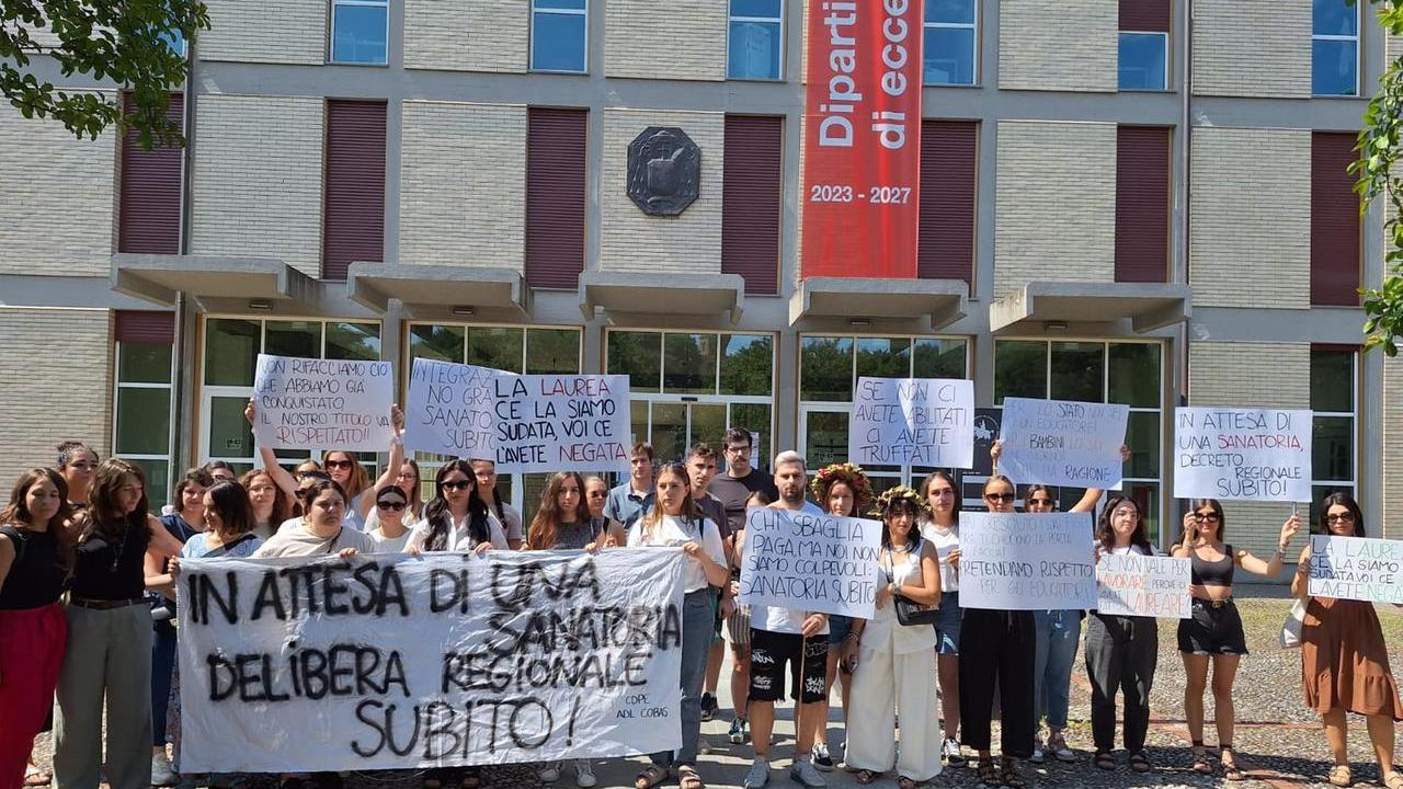 Lauree mutilate: c’è l’ok della Camera, educatori salvi