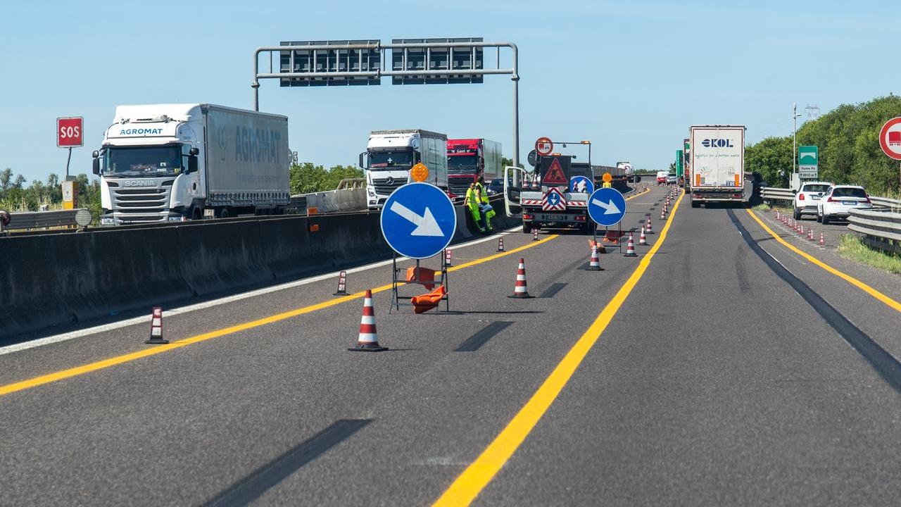 Autostrada A1, chiuso due notte il tratto Reggio Emilia-Terre di Canossa Campegine