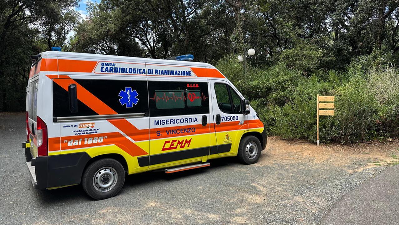 L'ambulanza della Misericordia di San Vincenzo