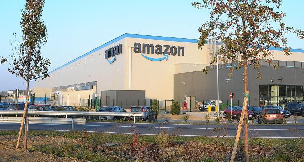 
	Lo stabilimento Amazon di Spilamberto

