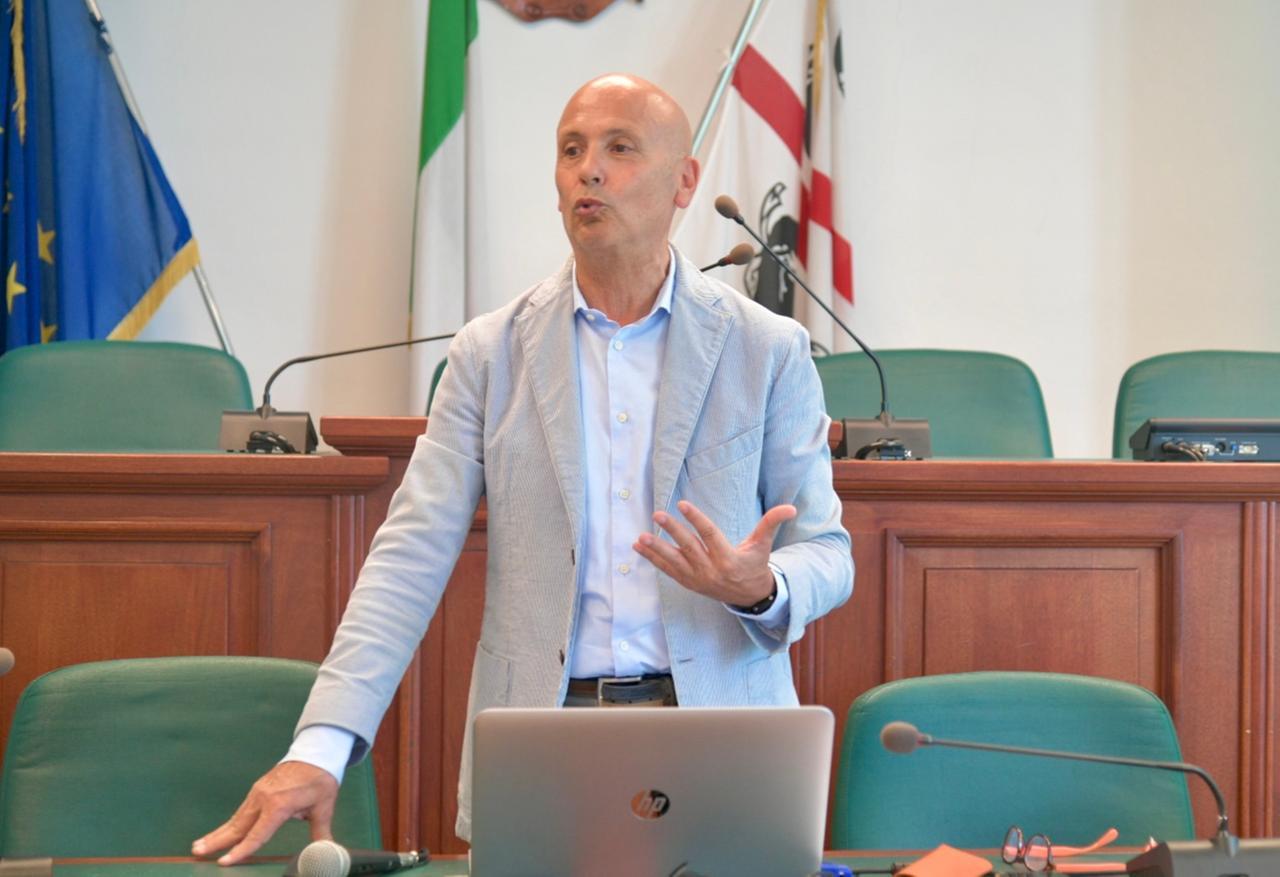 Dopo 18 anni Rino Piccinnu dice addio al consiglio comunale di Olbia