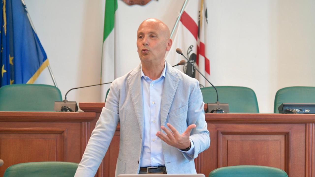Dopo 18 anni Rino Piccinnu dice addio al consiglio comunale di Olbia
