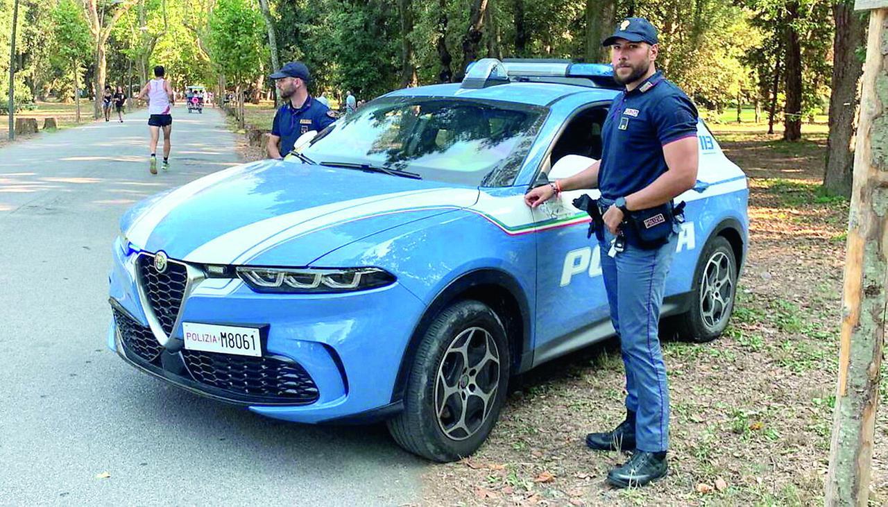 
	Un posto di blocco della polizia a Viareggio (foto d'archivio)

