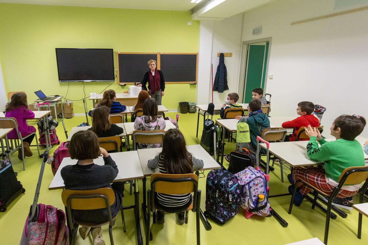 Scuola, addio a 8 classi: altri tagli e accorpamenti in provincia di Ferrara