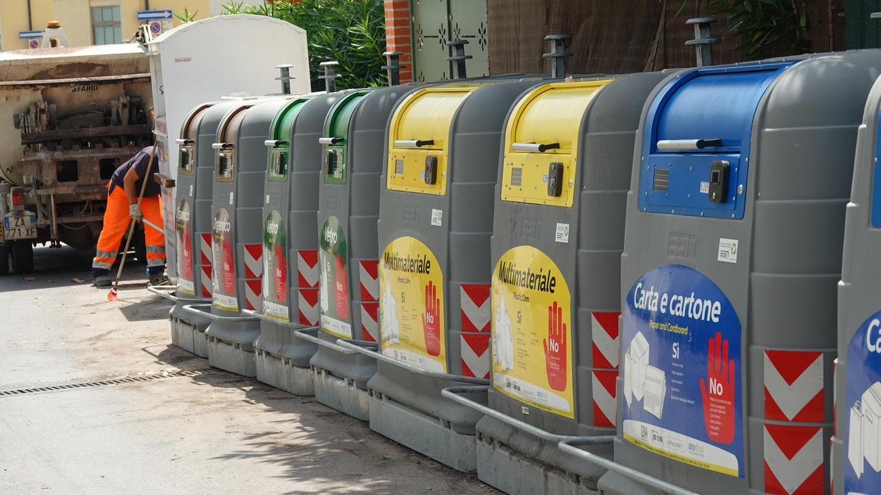 Manciano, in arrivo 25 cassonetti a pedale