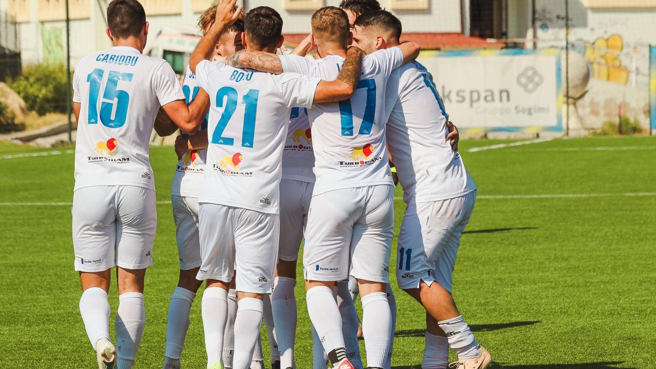 La Cos ripescata in serie D, si brinda anche a Perfugas