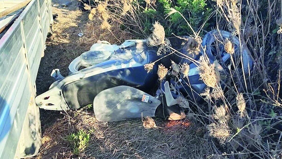 Scontro fra moto e furgone, gravissimo 24enne di Sassari