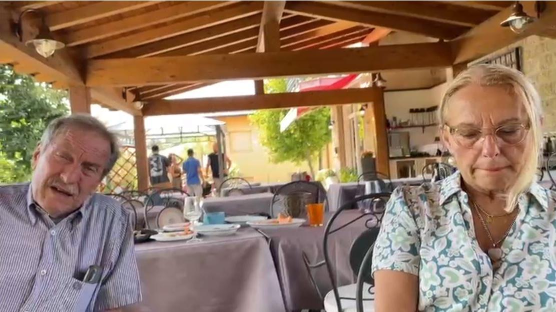 I genitori del compagno in lacrime «Matteo era al lago dei Pini, Elisabeth avrebbe dovuto andarlo a prendere. Per noi una nuova tragedia»