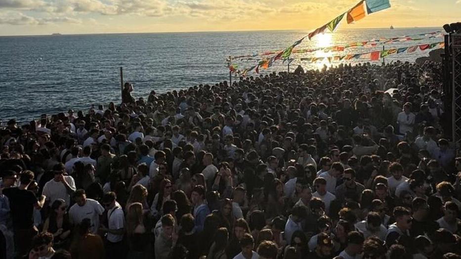La discoteca piena durante un evento dello scorso aprile
