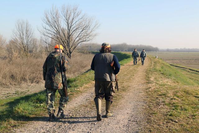 Nuovi divieti contro la caccia: Campagnola Emilia tutela centro, ciclabili e le zone vicine all’oasi Lipu