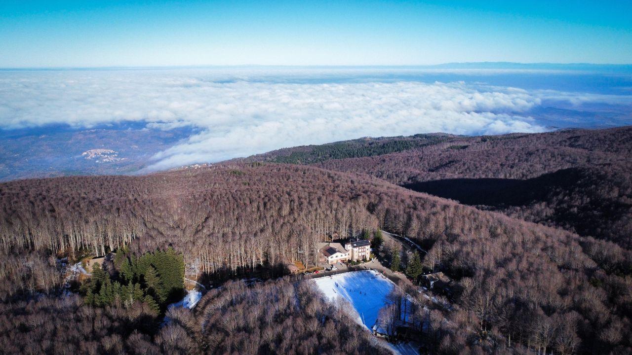 
	Una veduta aerea del Monte Amiata (Foto Charlie)

