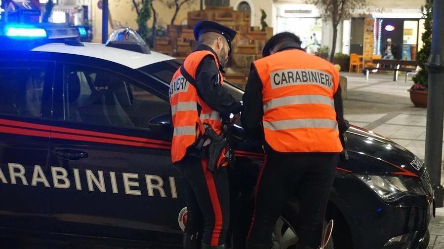 Minacce di morte, percosse e angherie: 38enne in carcere per maltrattamenti in famiglia