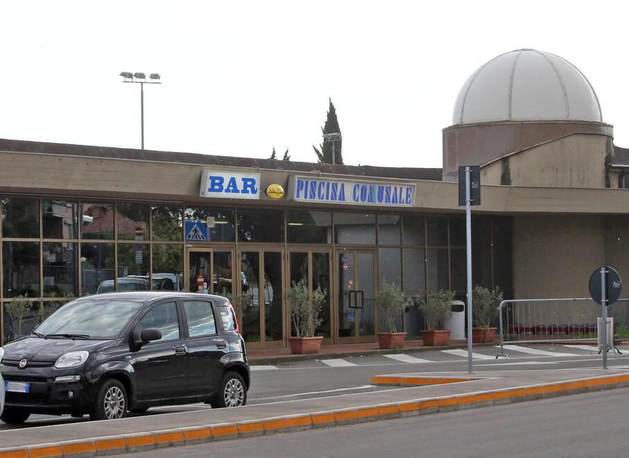 Un investitore per la piscina di Montecatini. Il sindaco: «Stop alla copertura esterna»