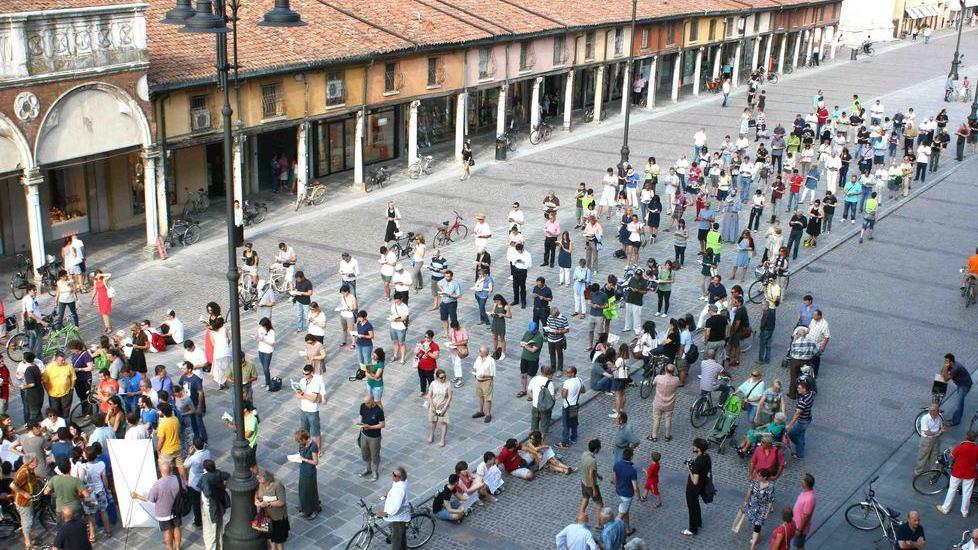 «Sentinelle in piedi contestate Libertà sempre più ridotta»