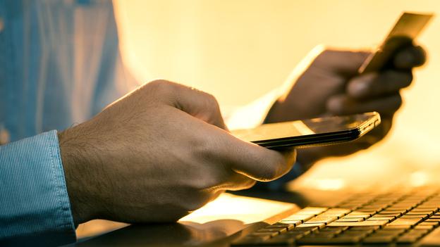 «Movimenti illeciti sul conto». A segno truffa da 22mila euro a Ferrara