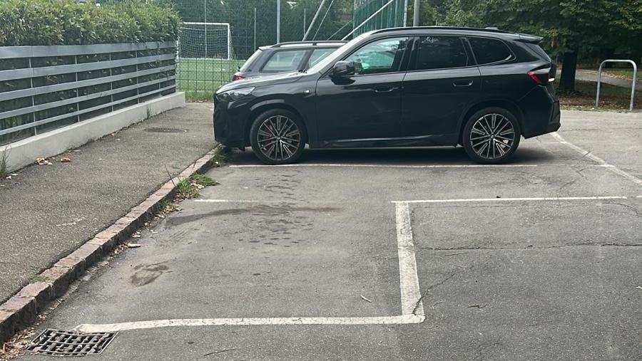 Lo stallo in cui era parcheggiata la vettura