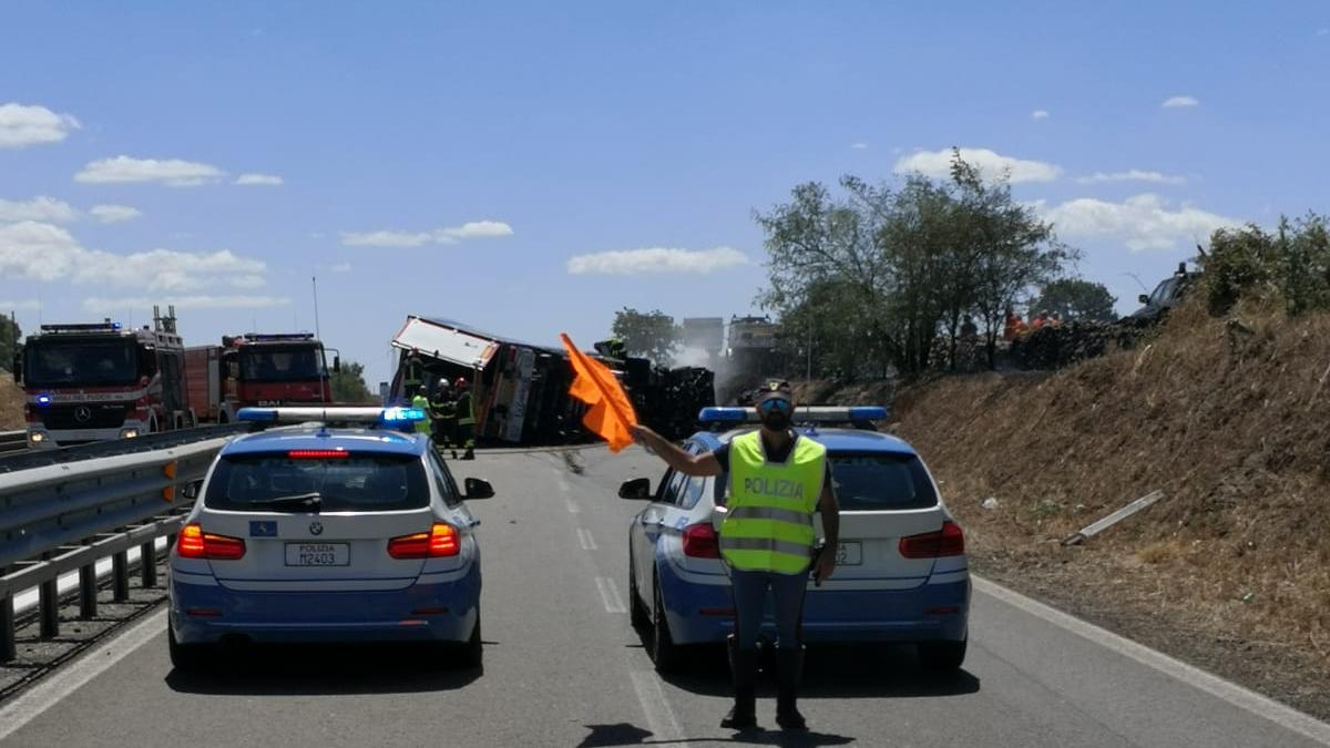 Sulla Ss 131 il traffico è ripreso normalmente