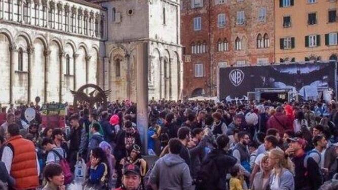 Lucca Comics 2025, volano le prevendite: ma pernottare è roba da ricchi: i prezzi