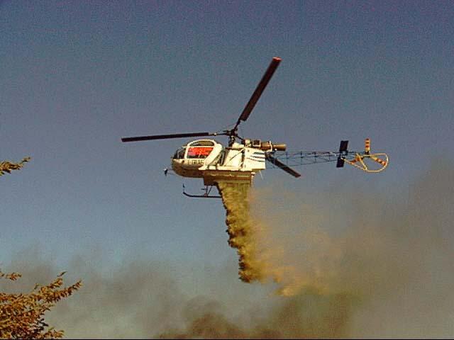 Sardegna in fiamme: elicotteri in azione per domare gli incendi